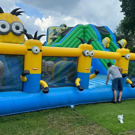 Zakatek W Wiewiecku Farmház